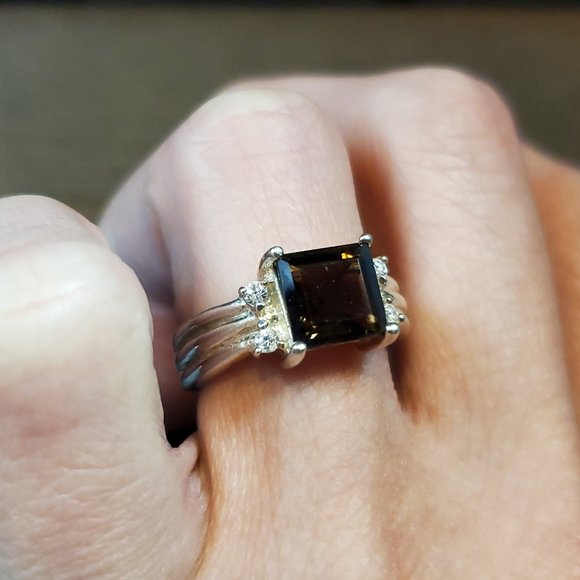 Size 7 925 Sterling Silver Square Smoky Quartz And CZ Ring - Picture 4 of 8